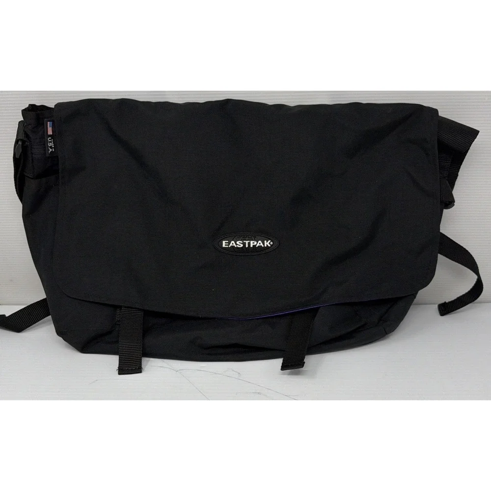 Vintage Eastpak Messenger Crossbody Laptop Bag Black Logo Made In USA Y2K 90s